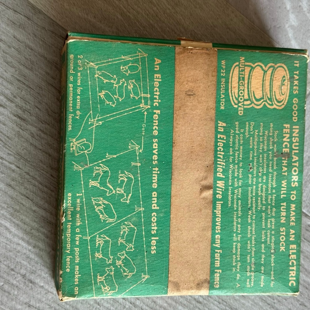 Vintage Electric‎ Fence Insulators Wisconsin Porcelain WP-22 Multi-Grooved New